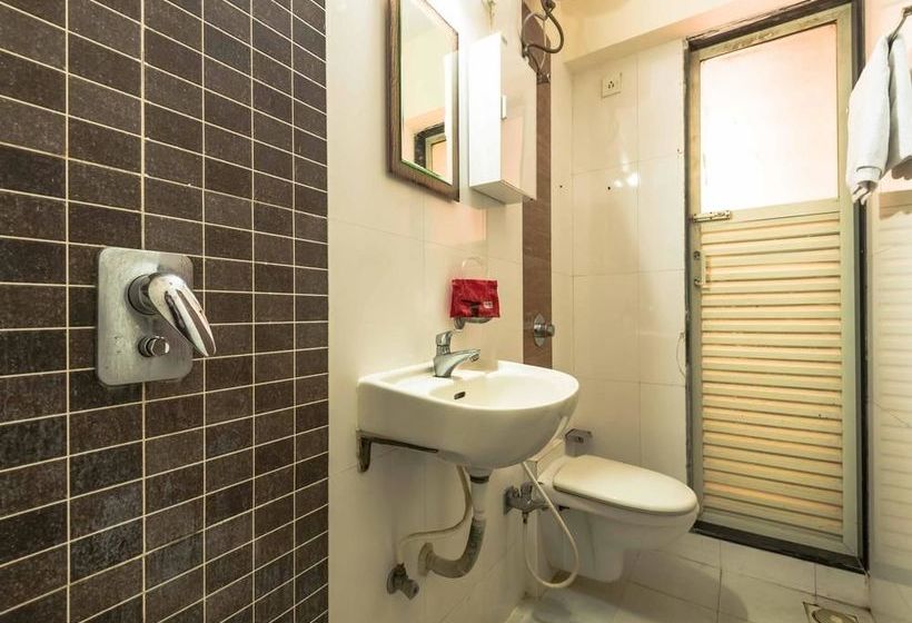 Oyo Apartments Bandra East 19