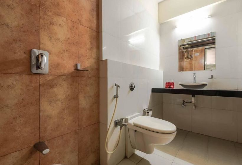 Oyo Apartments Bandra East 20