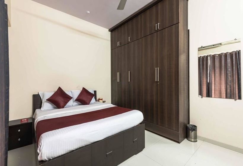 Oyo Apartments Bandra East 3