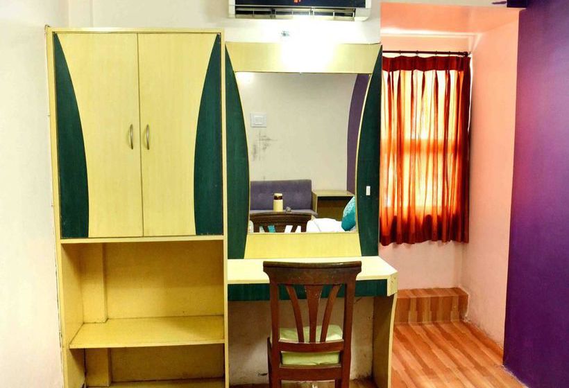 Hotel Oyo Rooms Railway Station Indore 19