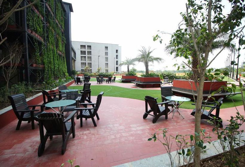 Hotel Oyo Elite Bopal Sp Ring Road 11