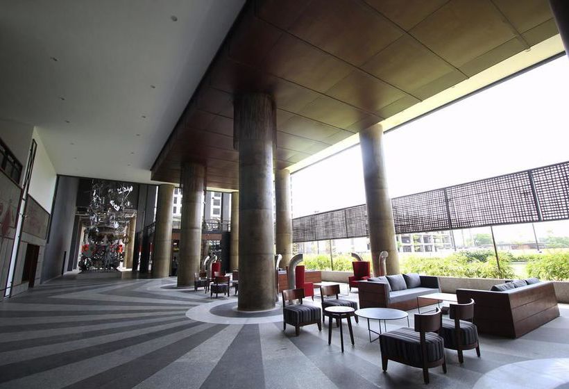 Hotel Oyo Elite Bopal Sp Ring Road 14