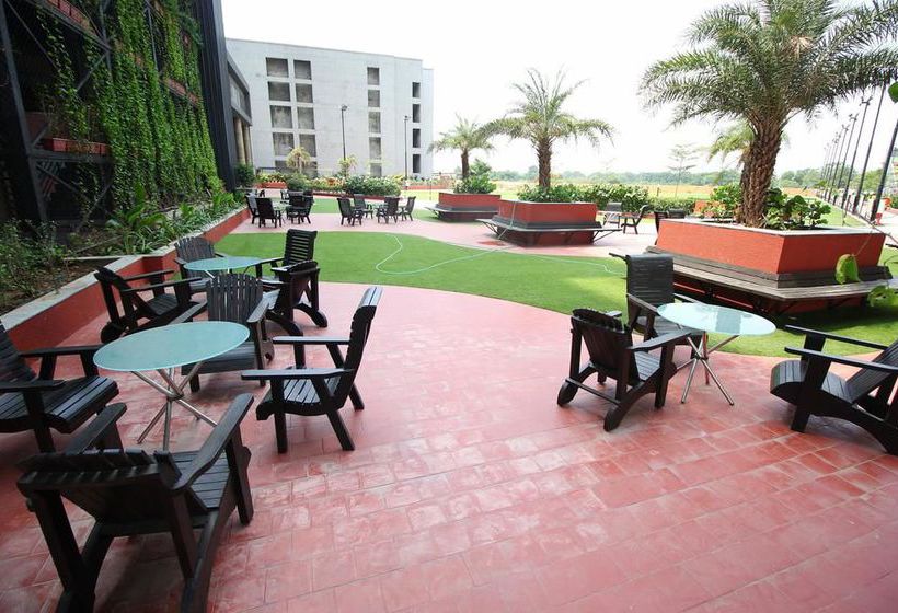 Hotel Oyo Elite Bopal Sp Ring Road 19