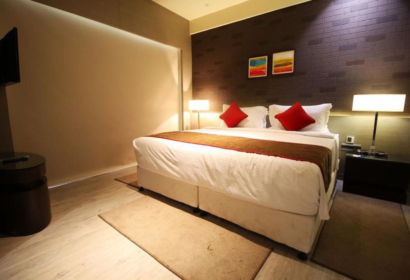 Hotel Oyo Elite Bopal Sp Ring Road 4