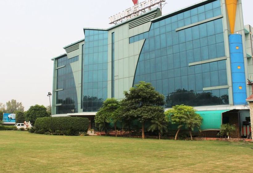 Hotel Oyo Premium Masani Road 4