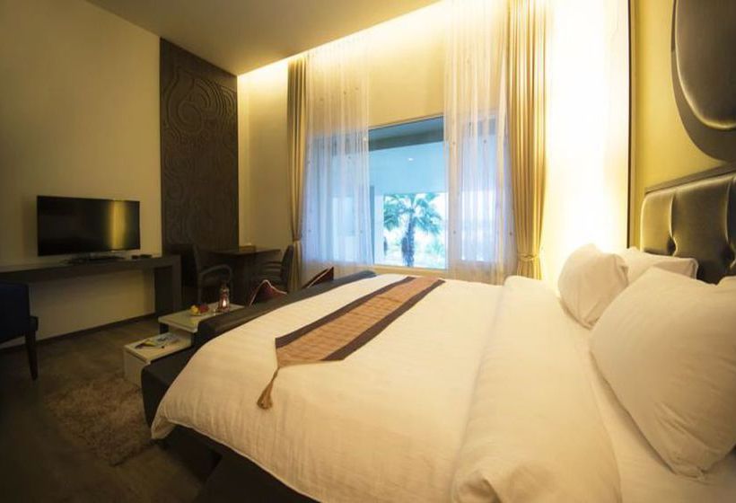 Hotel The Beverly Hills 10