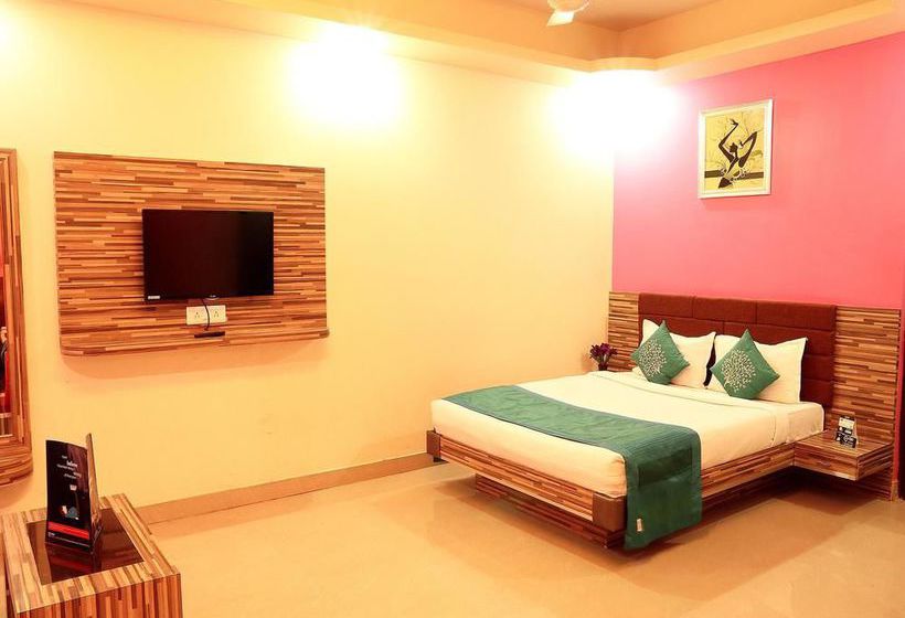 Hotel Oyo Premium New Digha 5