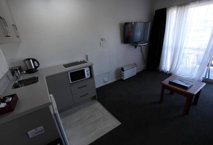 Hotel Aspen On King 16