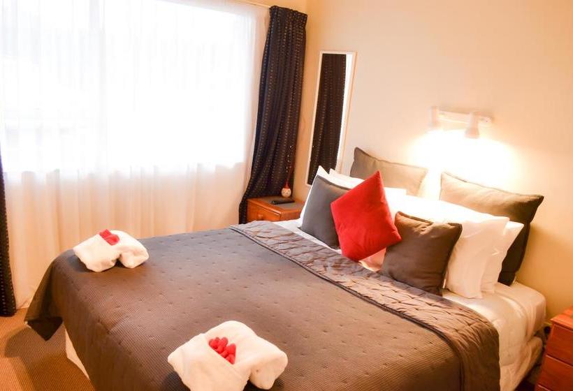 Hotel Aspen On King 4