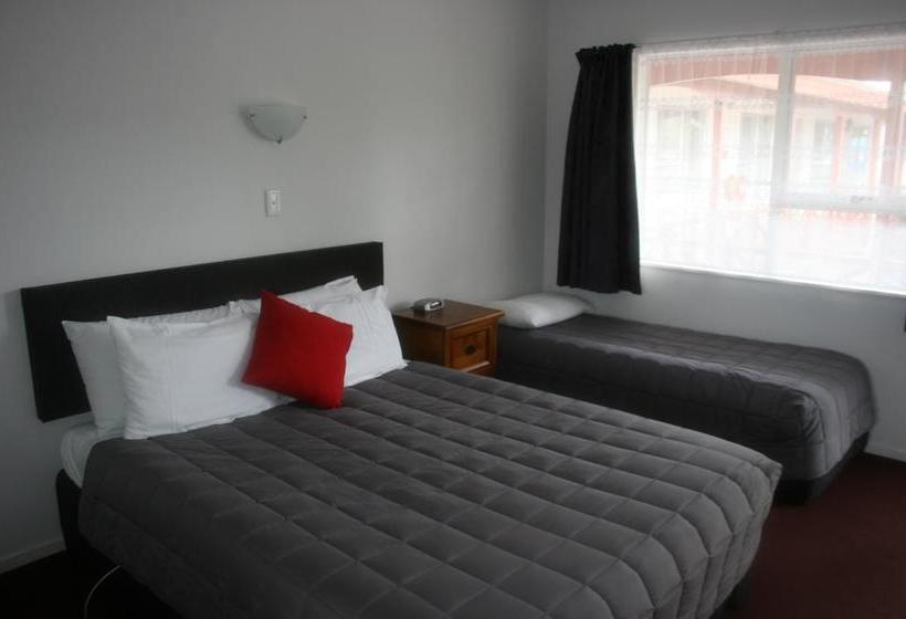 Burgundy Rose Motel 5