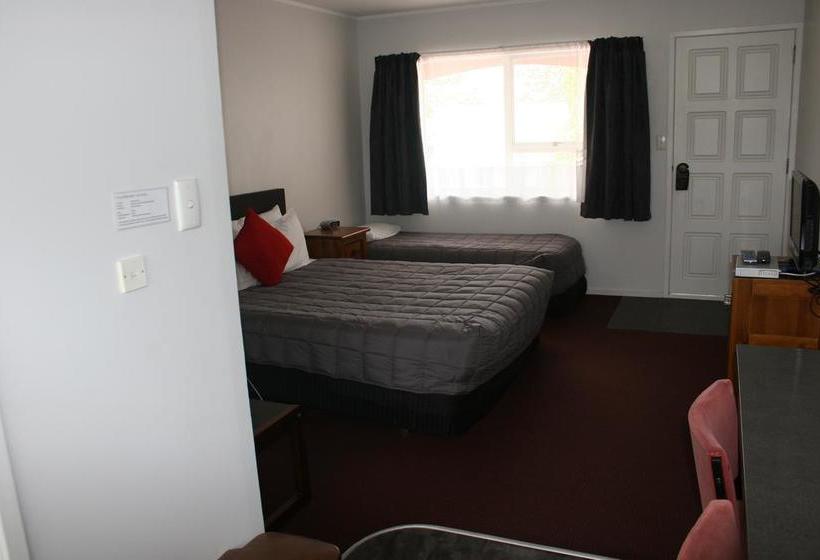 Burgundy Rose Motel 7