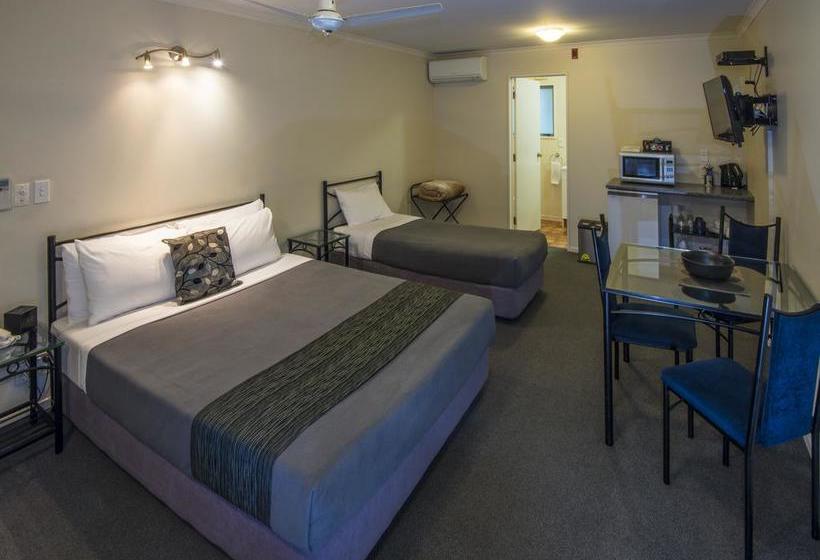 Hotel Gateway Motor Inn 4