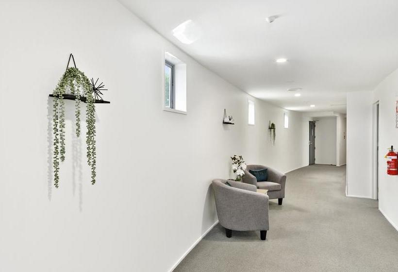 Hotel Aristotles North Shore 7