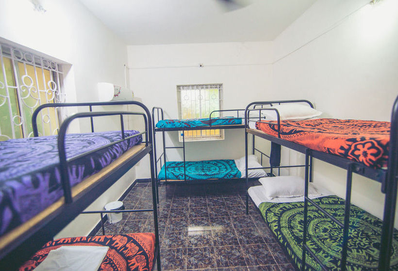 Roadhouse Hostels Goa 14