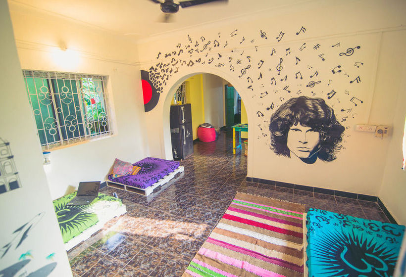 Roadhouse Hostels Goa 2