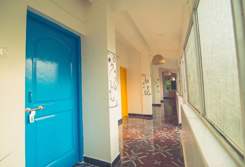 Roadhouse Hostels Goa 9