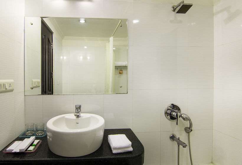 Hotel Treebo Four Sight 3