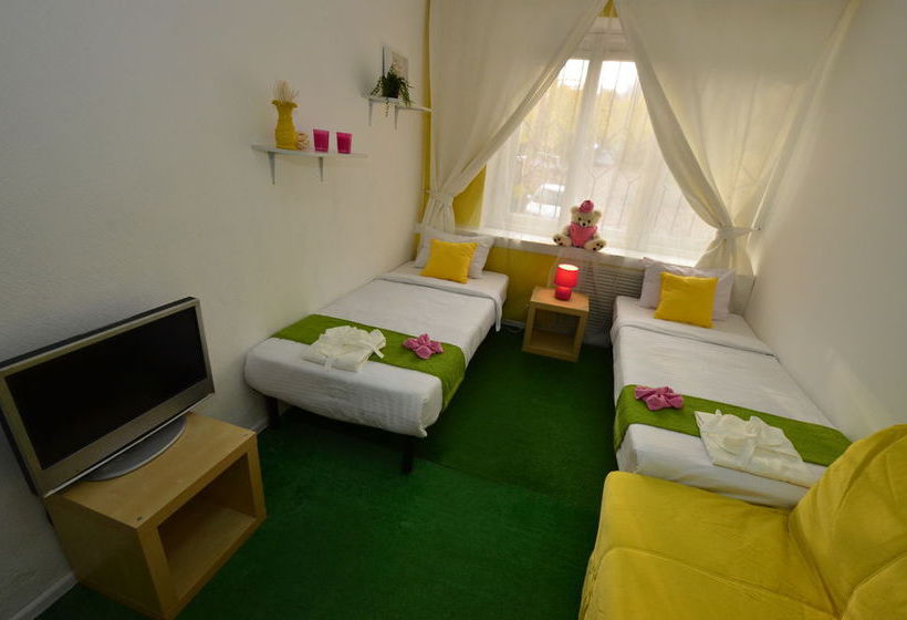 Hotel Leto Sverdlovsk