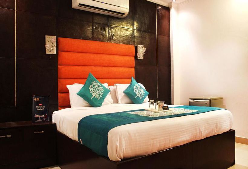 Hotel Oyo Premium Near Fortis Faridabad 10