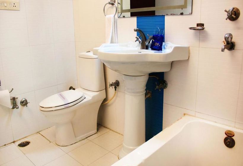 Hotel Oyo Premium Near Fortis Faridabad 6