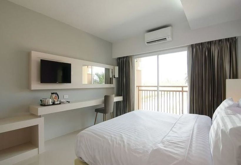 The Lake Hotel Khon Kaen 9