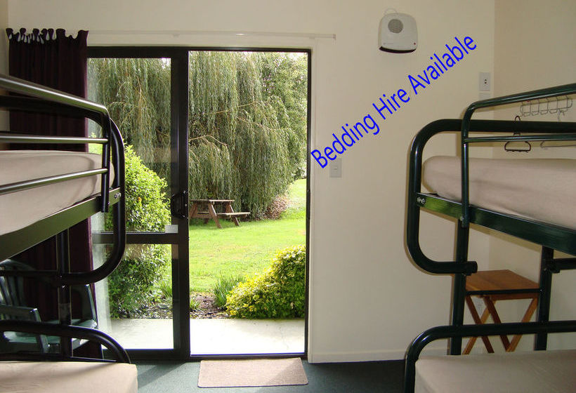 Lake Brunner Country Motel 16