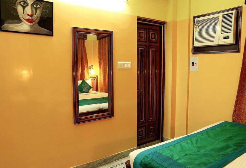 Hotel Oyo Rooms Kalighat Lake Market 8