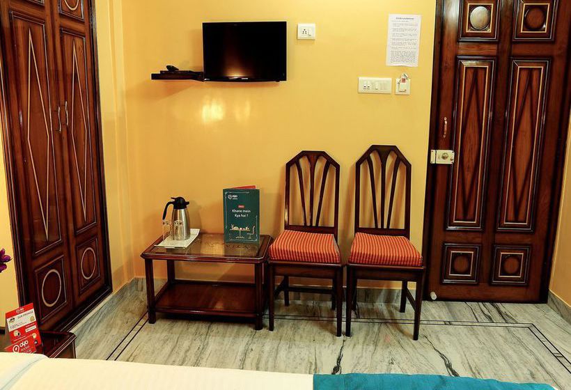 Hotel Oyo Rooms Kalighat Lake Market 9