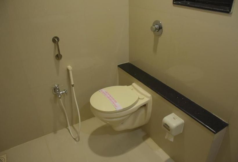 Hotel Oyo Rooms Near Station Gulambaba Road 2 Surat Gujarat