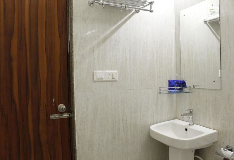 Hotel Oyo Premium Old Station Rd Bhubaneswar 4 1