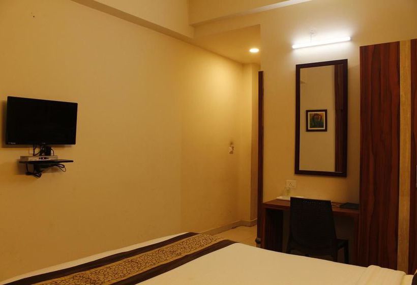 Hotel Oyo Premium Old Station Rd Bhubaneswar 4 6