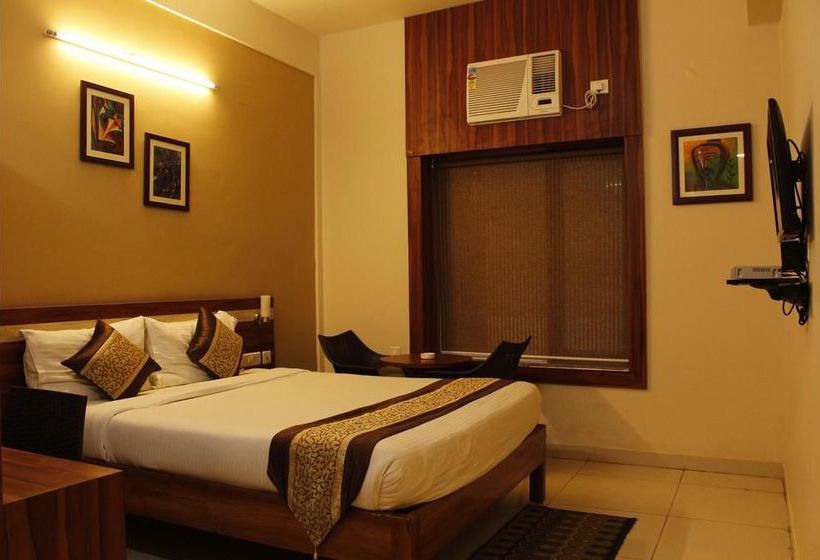 Hotel Oyo Premium Old Station Rd Bhubaneswar 4 7