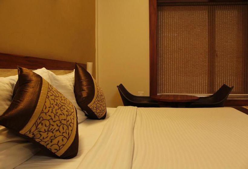 Hotel Oyo Premium Old Station Rd Bhubaneswar 4 9