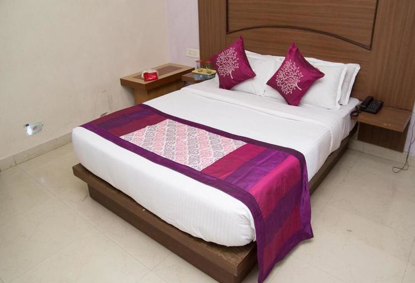 Hotel Oyo Rooms Old Station Road 2 1