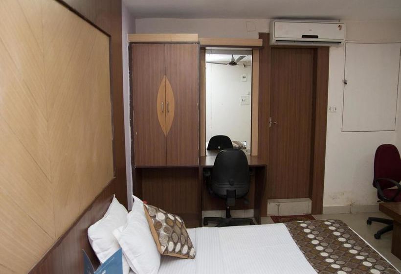 Hotel Oyo Rooms Old Station Road 2 10