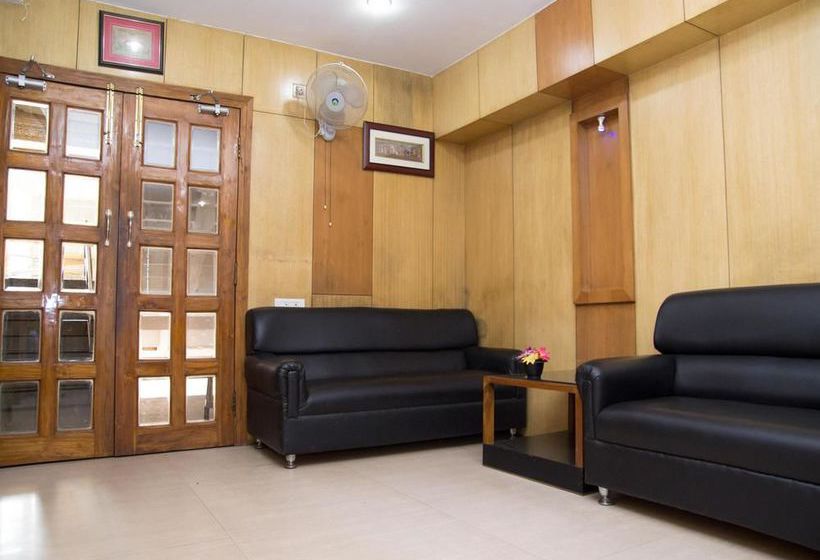 Hotel Oyo Rooms Old Station Road 2 12