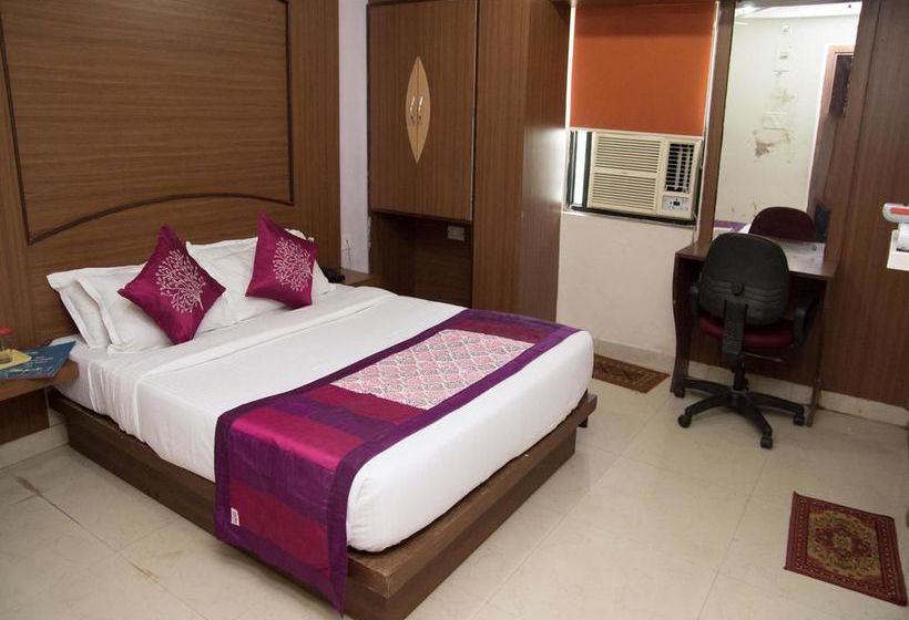 Hotel Oyo Rooms Old Station Road 2 2