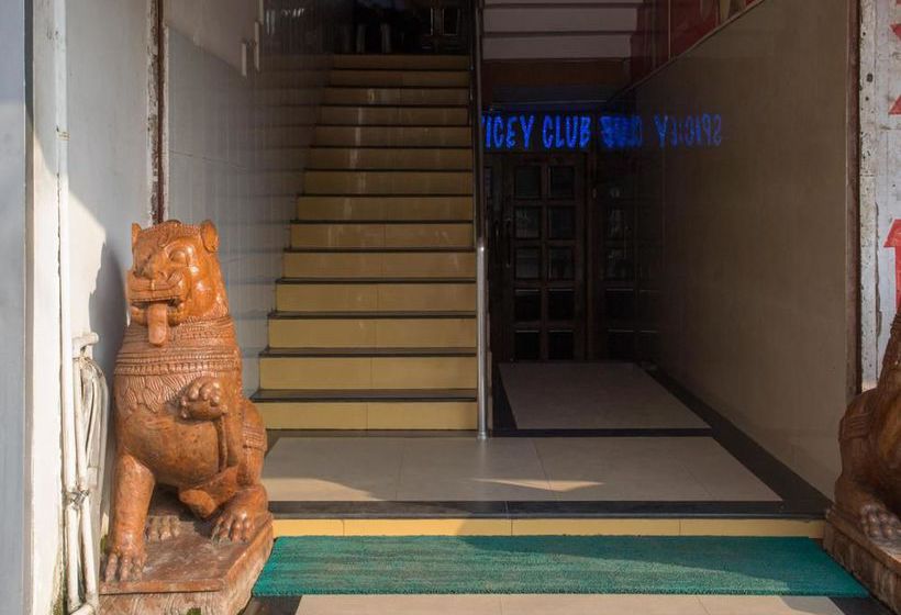 Hotel Oyo Rooms Old Station Road 2 8