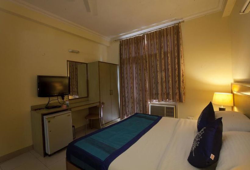 Hotel Oyo Premium Iffco Metro 10