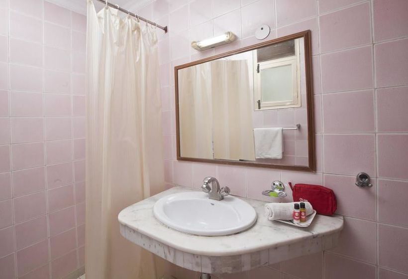 Hotel Oyo Premium Iffco Metro 2