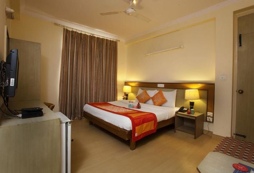 Hotel Oyo Premium Iffco Metro 9