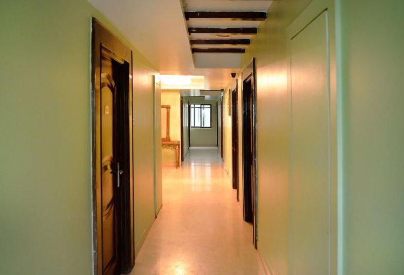 Hotel Oyo Premium Ameerpet 2