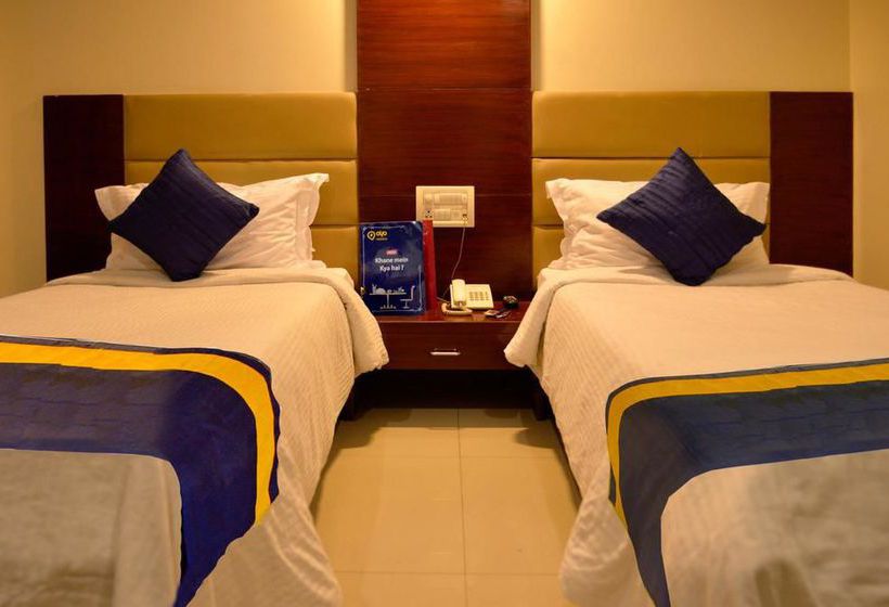 Hotel Oyo Premium Ameerpet 7