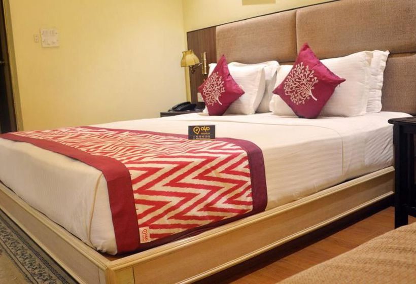 Hotel Oyo Premium Raheja Atlantis 8