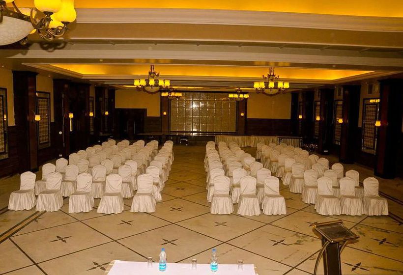 Hotel Oyo Premium Ring Road Cuttack 11