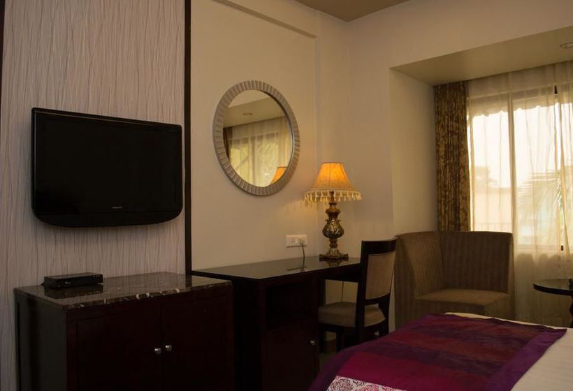 Hotel Oyo Premium Ring Road Cuttack 8