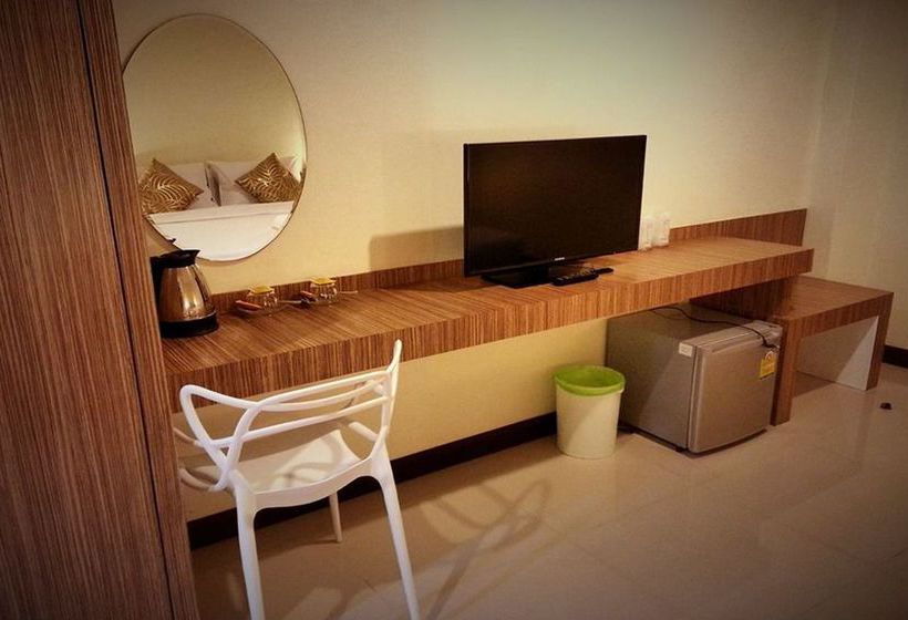 Hotel Le' Luxe Residence 8