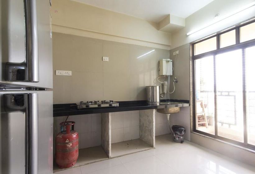 Hotel Oyo Apartments Ghansoli Station 13