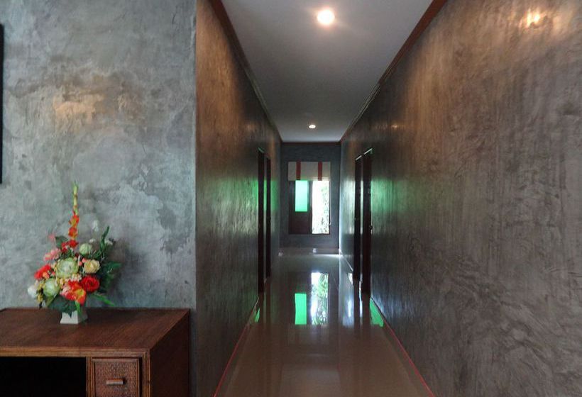 Phatchara Boutique Hotel 10