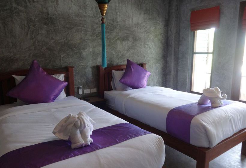 Phatchara Boutique Hotel 13